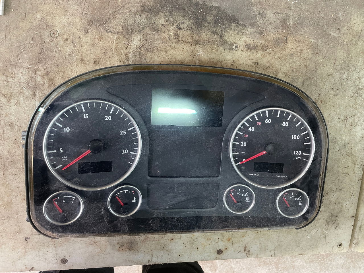 MAN MAN Lions City Kombiinstrument 81.272026224 81272026224 - Električni sustav za Kamion: slika MAN MAN Lions City Kombiinstrument 81.272026224 81272026224 - Električni sustav za Kamion MAN MAN Lions City Kombiinstrument 81.272026224 81272026224 - Električni sustav za Kamion: slika MAN MAN Lions City Kombiinstrument 81.272026224 81272026224 - Električni sustav za Kamion