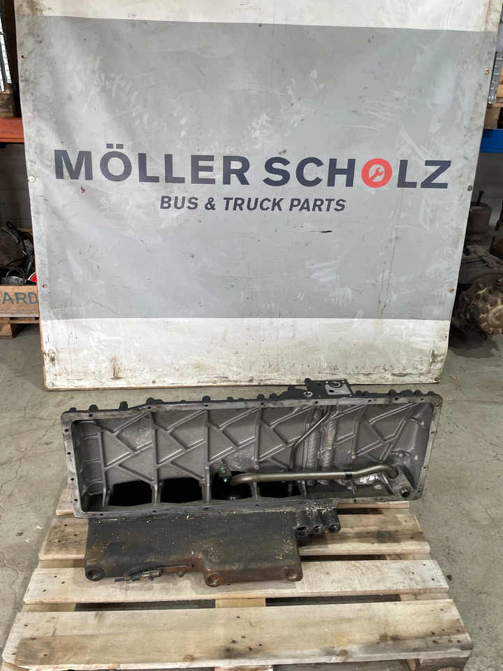 MAN Ölwanne MAN Motor D2066 D 2066HLA EEV Euro 6 LUH 52 LUH 50 - Korito ulja za Autobus: slika MAN Ölwanne MAN Motor D2066 D 2066HLA EEV Euro 6 LUH 52 LUH 50 - Korito ulja za Autobus MAN Ölwanne MAN Motor D2066 D 2066HLA EEV Euro 6 LUH 52 LUH 50 - Korito ulja za Autobus: slika MAN Ölwanne MAN Motor D2066 D 2066HLA EEV Euro 6 LUH 52 LUH 50 - Korito ulja za Autobus