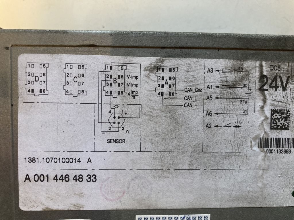 Mercedes-Benz VDO Kienzle Fahrtenschreiber 1381.1070100014 24V 1381 - Tahograf za Kamion: slika Mercedes-Benz VDO Kienzle Fahrtenschreiber 1381.1070100014 24V 1381 - Tahograf za Kamion Mercedes-Benz VDO Kienzle Fahrtenschreiber 1381.1070100014 24V 1381 - Tahograf za Kamion: slika Mercedes-Benz VDO Kienzle Fahrtenschreiber 1381.1070100014 24V 1381 - Tahograf za Kamion