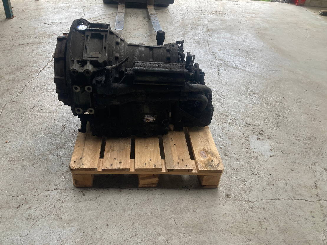 ZF Getriebe ZF 5HP 592C 5HP592C 4149053031 MAN A21 A23 Ecomat - Mjenjač za Autobus: slika ZF Getriebe ZF 5HP 592C 5HP592C 4149053031 MAN A21 A23 Ecomat - Mjenjač za Autobus ZF Getriebe ZF 5HP 592C 5HP592C 4149053031 MAN A21 A23 Ecomat - Mjenjač za Autobus: slika ZF Getriebe ZF 5HP 592C 5HP592C 4149053031 MAN A21 A23 Ecomat - Mjenjač za Autobus