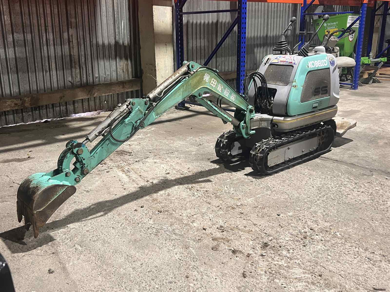 KOBELCO SS1 - Mini bager: slika KOBELCO SS1 - Mini bager KOBELCO SS1 - Mini bager: slika KOBELCO SS1 - Mini bager