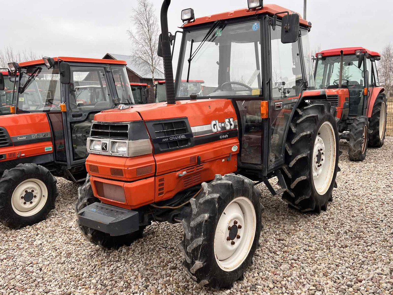 Kubota GL53 - Traktor gusjeničar: slika Kubota GL53 - Traktor gusjeničar Kubota GL53 - Traktor gusjeničar: slika Kubota GL53 - Traktor gusjeničar