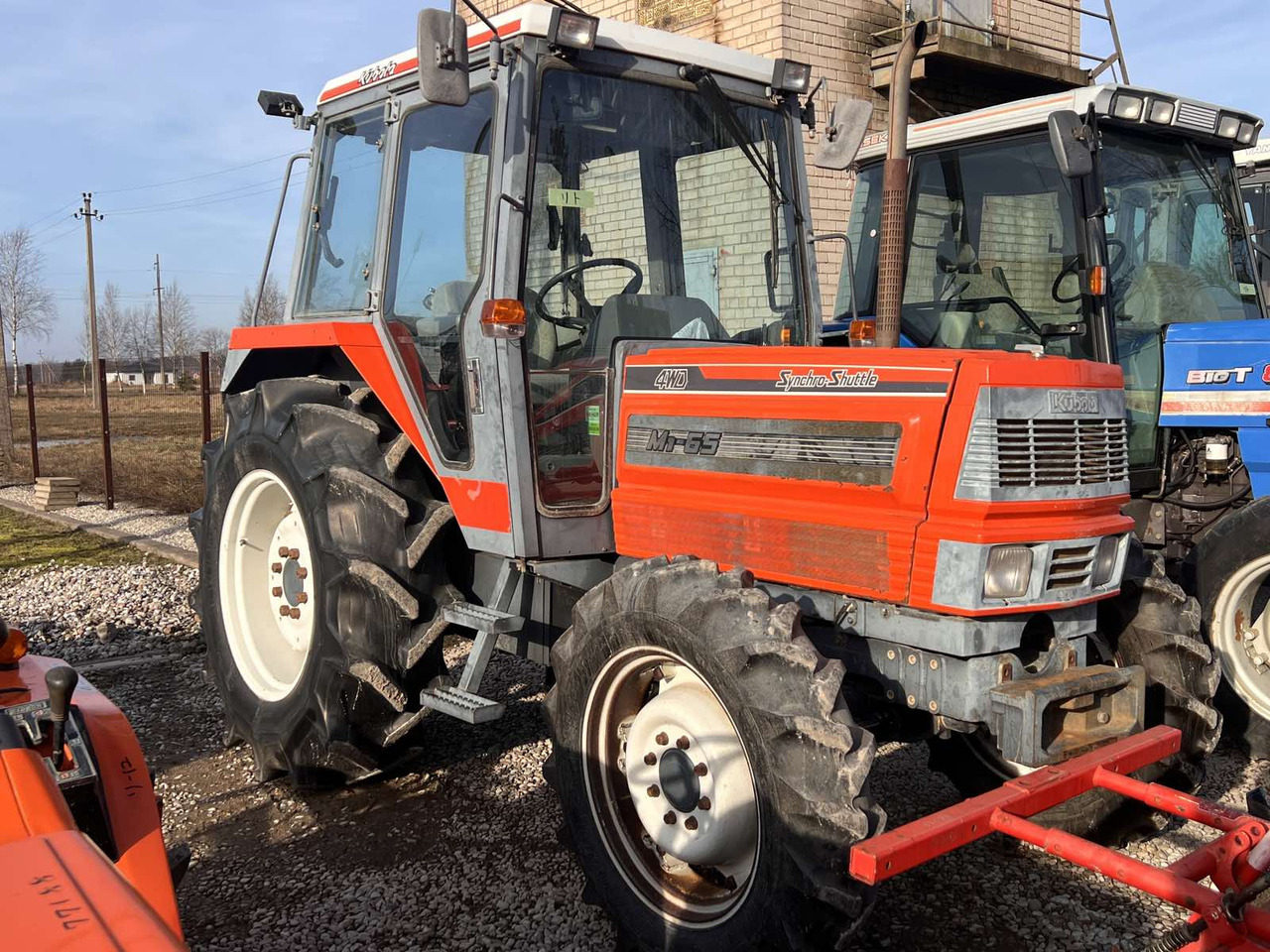 Kubota M1-65 - Traktor: slika Kubota M1-65 - Traktor Kubota M1-65 - Traktor: slika Kubota M1-65 - Traktor