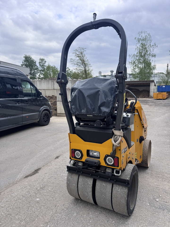 AMMANN ARX 16-2 C - Kombinirani valjak: slika AMMANN ARX 16-2 C - Kombinirani valjak AMMANN ARX 16-2 C - Kombinirani valjak: slika AMMANN ARX 16-2 C - Kombinirani valjak