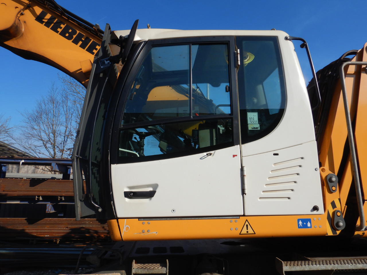 Zakup LIEBHERR LH 30 Industry LIEBHERR LH 30 Industry: slika Zakup LIEBHERR LH 30 Industry LIEBHERR LH 30 Industry