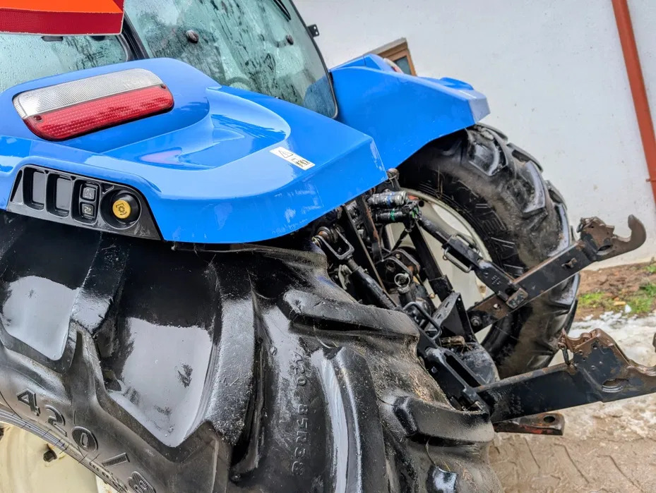 New Holland T5.115 - Traktor: slika New Holland T5.115 - Traktor New Holland T5.115 - Traktor: slika New Holland T5.115 - Traktor