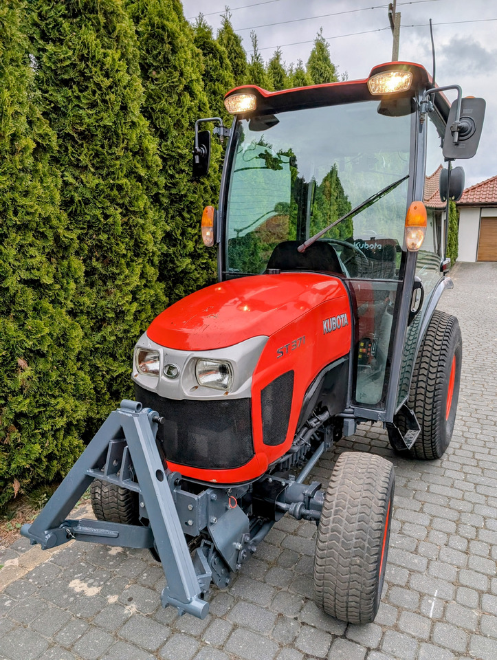 Kubota ST371 - Poljoprivredni strojevi: slika Kubota ST371 - Poljoprivredni strojevi Kubota ST371 - Poljoprivredni strojevi: slika Kubota ST371 - Poljoprivredni strojevi