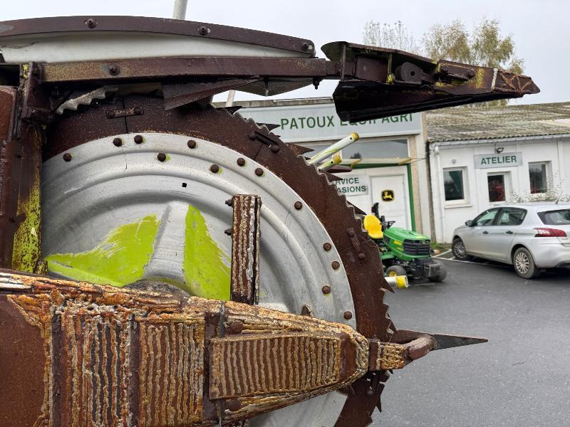 CLAAS RU600 - Kombajn za kukuruz: slika CLAAS RU600 - Kombajn za kukuruz CLAAS RU600 - Kombajn za kukuruz: slika CLAAS RU600 - Kombajn za kukuruz