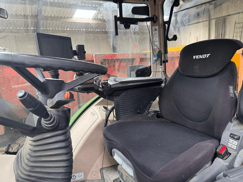 FENDT 720 PROFI PLUS - Traktor: slika FENDT 720 PROFI PLUS - Traktor FENDT 720 PROFI PLUS - Traktor: slika FENDT 720 PROFI PLUS - Traktor