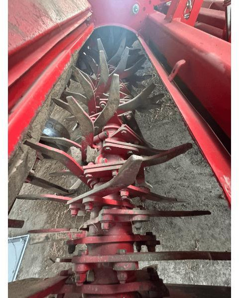 GRIMME GF400 - Stroj za krumpir: slika GRIMME GF400 - Stroj za krumpir GRIMME GF400 - Stroj za krumpir: slika GRIMME GF400 - Stroj za krumpir