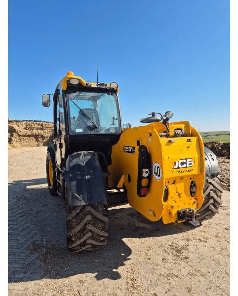 JCB 531-70 AGRISUPER - Teleskopski rukovatelj: slika JCB 531-70 AGRISUPER - Teleskopski rukovatelj JCB 531-70 AGRISUPER - Teleskopski rukovatelj: slika JCB 531-70 AGRISUPER - Teleskopski rukovatelj