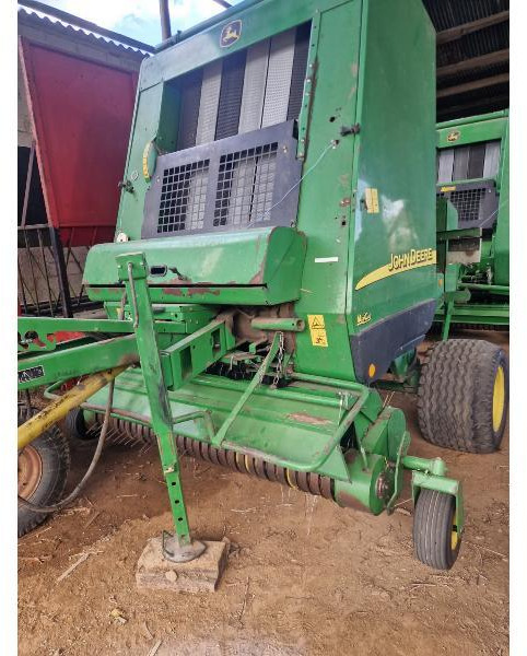 JOHN DEERE 592 - Rolo balirka: slika JOHN DEERE 592 - Rolo balirka JOHN DEERE 592 - Rolo balirka: slika JOHN DEERE 592 - Rolo balirka