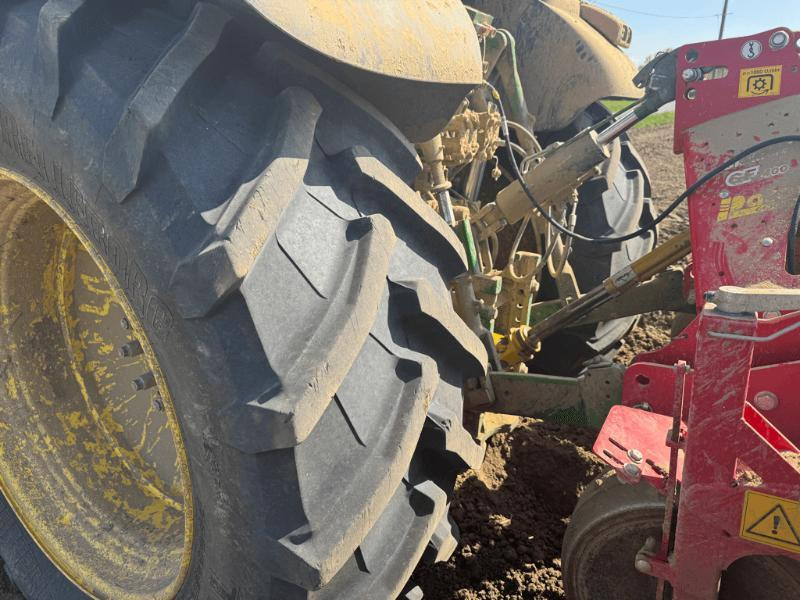 JOHN DEERE 6195M - Traktor: slika JOHN DEERE 6195M - Traktor JOHN DEERE 6195M - Traktor: slika JOHN DEERE 6195M - Traktor