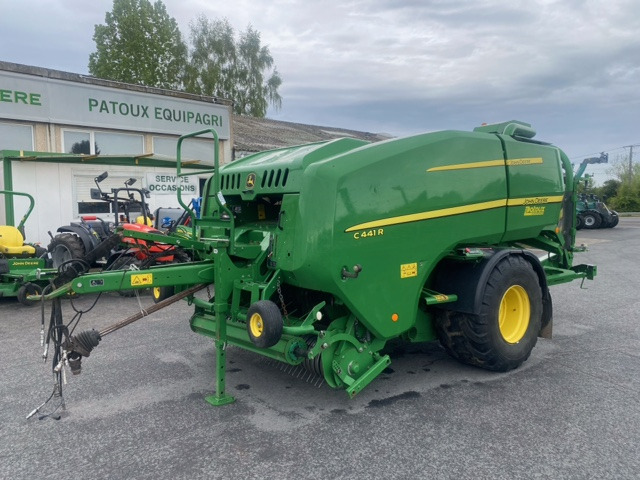 JOHN DEERE C441R - Omotač bala: slika JOHN DEERE C441R - Omotač bala JOHN DEERE C441R - Omotač bala: slika JOHN DEERE C441R - Omotač bala