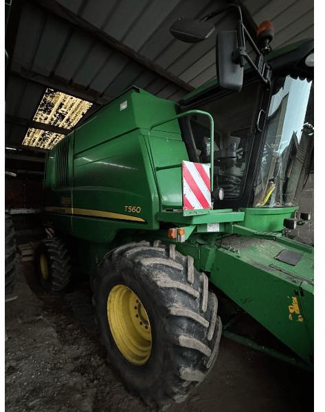 JOHN DEERE T560 - Kombajn za žetvu: slika JOHN DEERE T560 - Kombajn za žetvu JOHN DEERE T560 - Kombajn za žetvu: slika JOHN DEERE T560 - Kombajn za žetvu