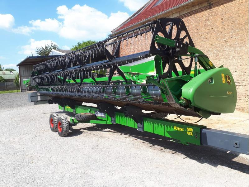 JOHN DEERE T660 - Kombajn za žetvu: slika JOHN DEERE T660 - Kombajn za žetvu JOHN DEERE T660 - Kombajn za žetvu: slika JOHN DEERE T660 - Kombajn za žetvu