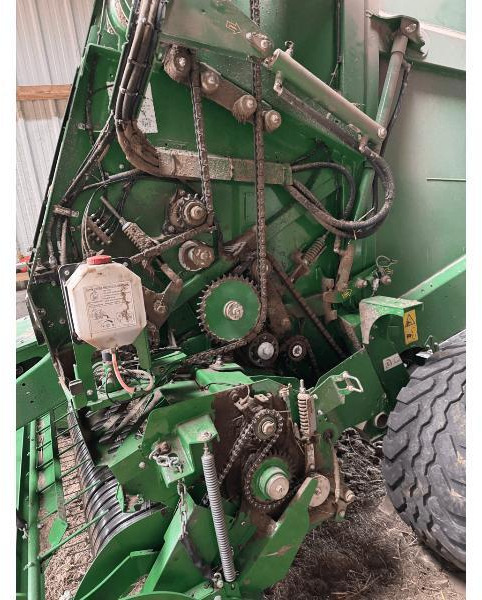 JOHN DEERE V461M - Rolo balirka: slika JOHN DEERE V461M - Rolo balirka JOHN DEERE V461M - Rolo balirka: slika JOHN DEERE V461M - Rolo balirka