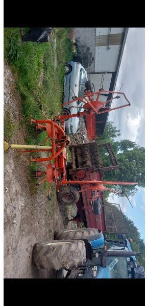 KUHN GF 5001 MH - Prevrtač sijena/ Grabulje: slika KUHN GF 5001 MH - Prevrtač sijena/ Grabulje KUHN GF 5001 MH - Prevrtač sijena/ Grabulje: slika KUHN GF 5001 MH - Prevrtač sijena/ Grabulje