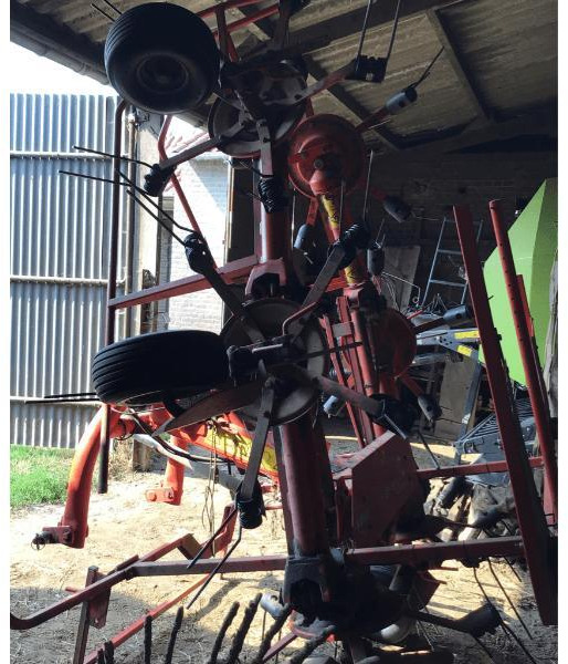 KUHN GF5801 - Prevrtač sijena/ Grabulje: slika KUHN GF5801 - Prevrtač sijena/ Grabulje KUHN GF5801 - Prevrtač sijena/ Grabulje: slika KUHN GF5801 - Prevrtač sijena/ Grabulje