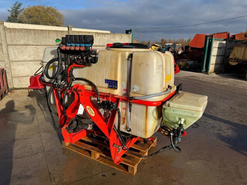 KUHN OPTIS P600 - Prskalica za traktor: slika KUHN OPTIS P600 - Prskalica za traktor KUHN OPTIS P600 - Prskalica za traktor: slika KUHN OPTIS P600 - Prskalica za traktor