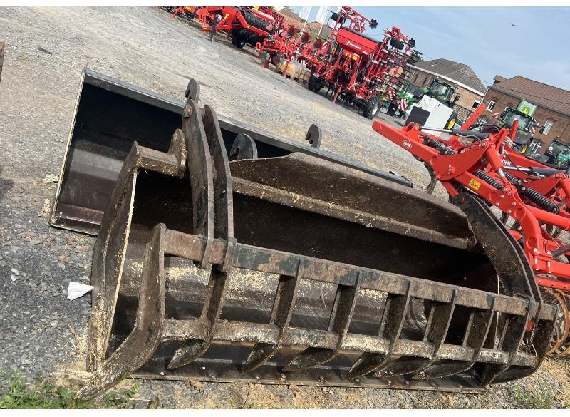 MAILLEUX BMSA245HT - Utovarna korpa za Traktor: slika MAILLEUX BMSA245HT - Utovarna korpa za Traktor MAILLEUX BMSA245HT - Utovarna korpa za Traktor: slika MAILLEUX BMSA245HT - Utovarna korpa za Traktor