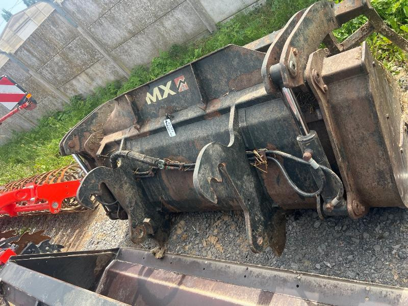 MAILLEUX BMSA245HT - Utovarna korpa za Traktor: slika MAILLEUX BMSA245HT - Utovarna korpa za Traktor MAILLEUX BMSA245HT - Utovarna korpa za Traktor: slika MAILLEUX BMSA245HT - Utovarna korpa za Traktor