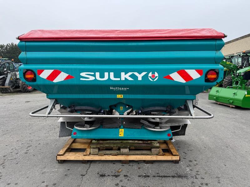 SULKY X50 + ECONOV - Rasipač gnojiva: slika SULKY X50 + ECONOV - Rasipač gnojiva SULKY X50 + ECONOV - Rasipač gnojiva: slika SULKY X50 + ECONOV - Rasipač gnojiva