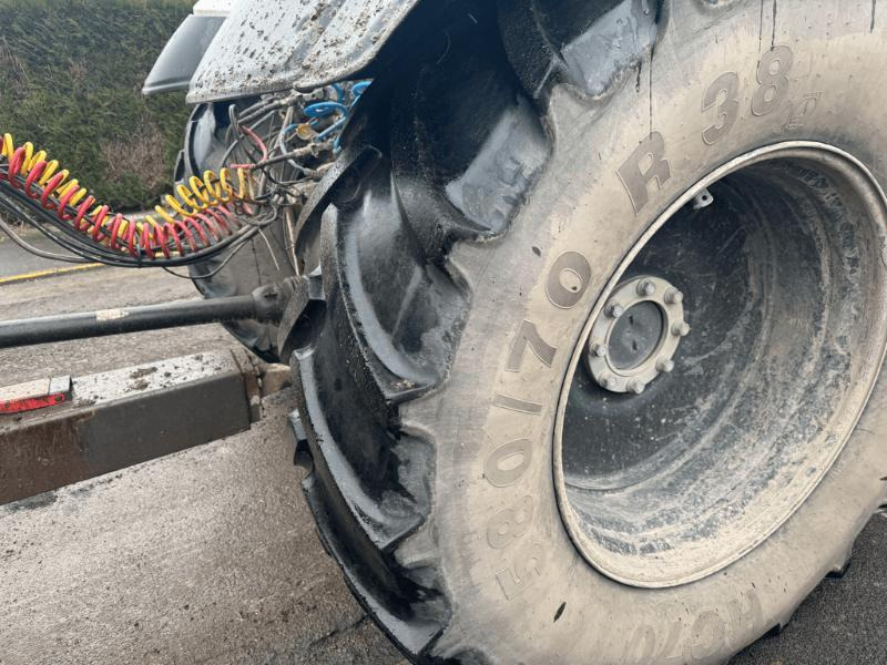 VALTRA T175 EA - Traktor: slika VALTRA T175 EA - Traktor VALTRA T175 EA - Traktor: slika VALTRA T175 EA - Traktor