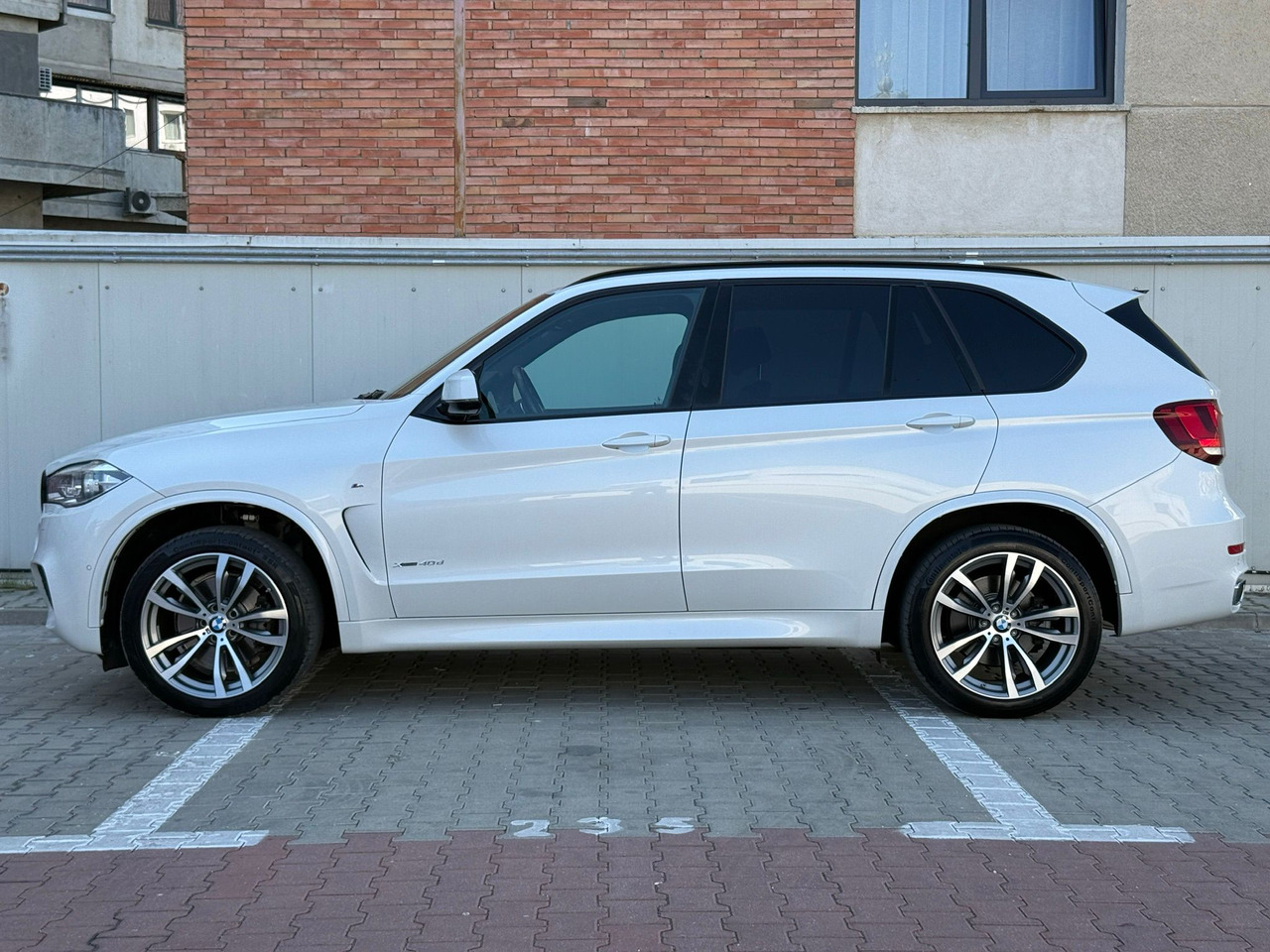 BMW X5 4.0 XDRIVE M PAKET - SUV: slika BMW X5 4.0 XDRIVE M PAKET - SUV BMW X5 4.0 XDRIVE M PAKET - SUV: slika BMW X5 4.0 XDRIVE M PAKET - SUV