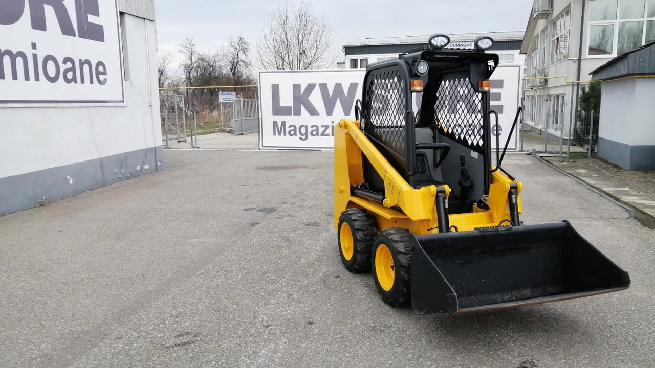 Bobcat Front Loader Ram Italia FM 120 – Hammer Installation - Mini utovarivač: slika Bobcat Front Loader Ram Italia FM 120 – Hammer Installation - Mini utovarivač Bobcat Front Loader Ram Italia FM 120 – Hammer Installation - Mini utovarivač: slika Bobcat Front Loader Ram Italia FM 120 – Hammer Installation - Mini utovarivač