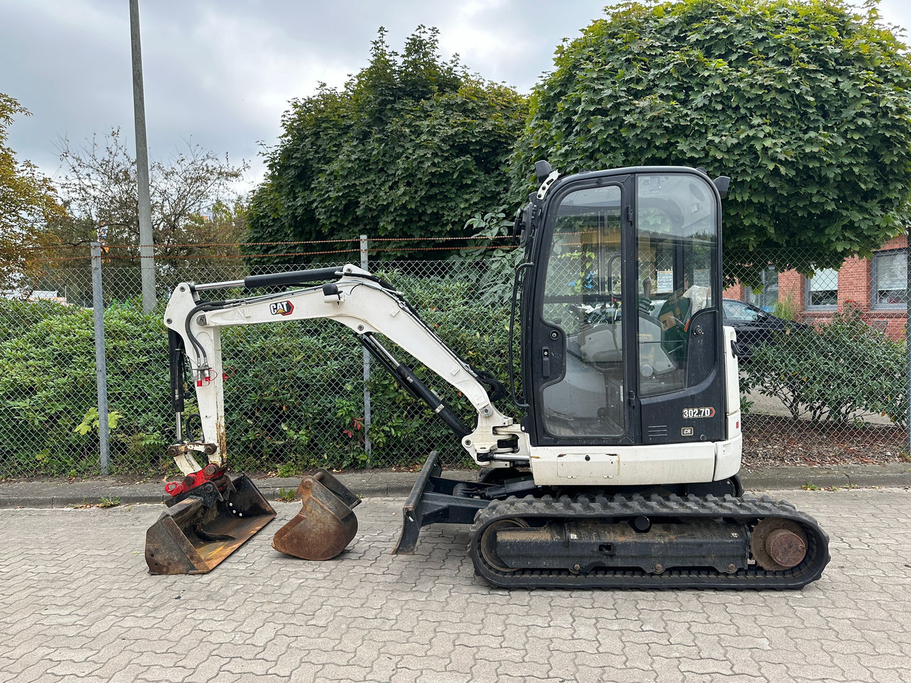 CAT 302.7 DCR Mini excavator, 2 Buckets, TOP !!! - Mini bager: slika CAT 302.7 DCR Mini excavator, 2 Buckets, TOP !!! - Mini bager CAT 302.7 DCR Mini excavator, 2 Buckets, TOP !!! - Mini bager: slika CAT 302.7 DCR Mini excavator, 2 Buckets, TOP !!! - Mini bager