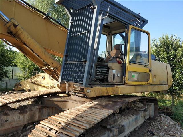 Excavator Komatsu PC 400-LC 5 with long arm - Bager gusjeničar: slika Excavator Komatsu PC 400-LC 5 with long arm - Bager gusjeničar Excavator Komatsu PC 400-LC 5 with long arm - Bager gusjeničar: slika Excavator Komatsu PC 400-LC 5 with long arm - Bager gusjeničar