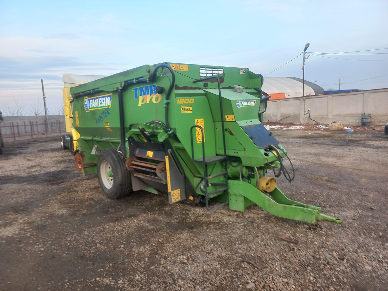 FARESIN TMR 1200 TEHNOLOGICAL TRAILER - Vagon-miješalica za krmivo: slika  FARESIN TMR 1200 TEHNOLOGICAL TRAILER - Vagon-miješalica za krmivo FARESIN TMR 1200 TEHNOLOGICAL TRAILER - Vagon-miješalica za krmivo: slika  FARESIN TMR 1200 TEHNOLOGICAL TRAILER - Vagon-miješalica za krmivo