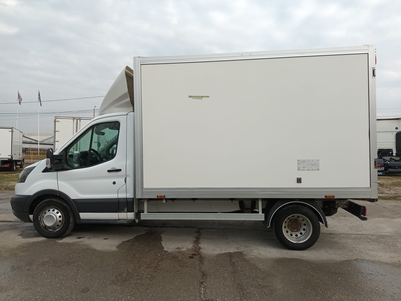 Ford Transit 350 L3 KONVEKTA REFRIGERATOR - Dostavno vozilo hladnjača: slika Ford Transit 350 L3 KONVEKTA REFRIGERATOR - Dostavno vozilo hladnjača Ford Transit 350 L3 KONVEKTA REFRIGERATOR - Dostavno vozilo hladnjača: slika Ford Transit 350 L3 KONVEKTA REFRIGERATOR - Dostavno vozilo hladnjača