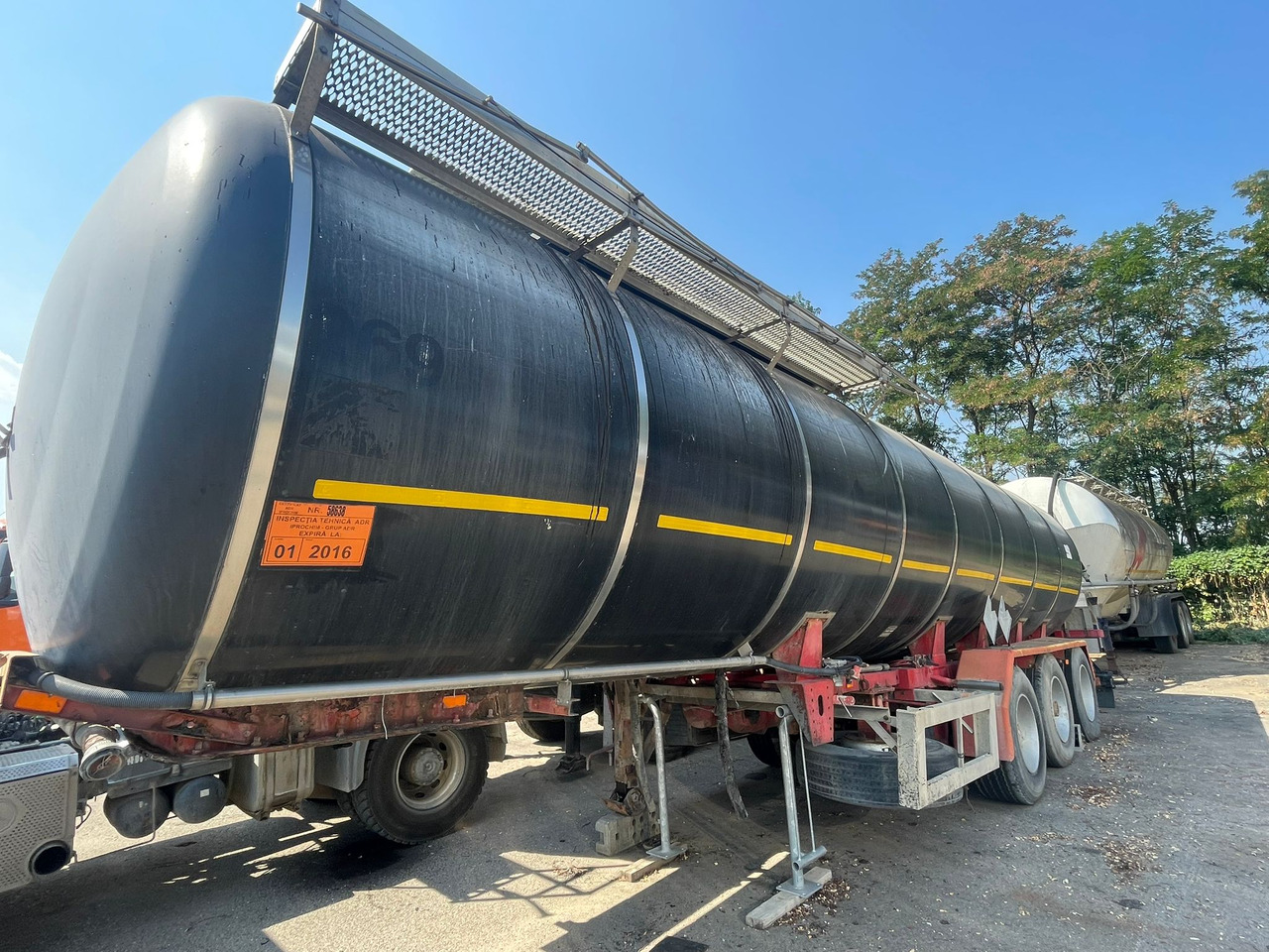HENDRICK BITUMEN SEMI-TRAILER - Poluprikolica cisterna: slika HENDRICK BITUMEN SEMI-TRAILER - Poluprikolica cisterna HENDRICK BITUMEN SEMI-TRAILER - Poluprikolica cisterna: slika HENDRICK BITUMEN SEMI-TRAILER - Poluprikolica cisterna