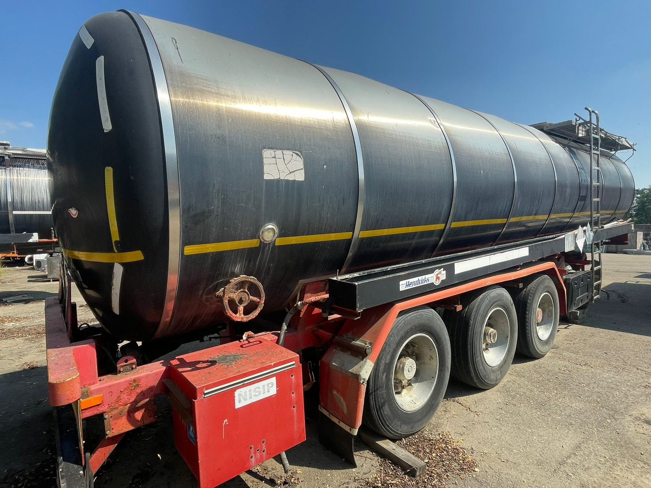HENDRICK BITUMEN SEMI-TRAILER - Poluprikolica cisterna: slika HENDRICK BITUMEN SEMI-TRAILER - Poluprikolica cisterna HENDRICK BITUMEN SEMI-TRAILER - Poluprikolica cisterna: slika HENDRICK BITUMEN SEMI-TRAILER - Poluprikolica cisterna