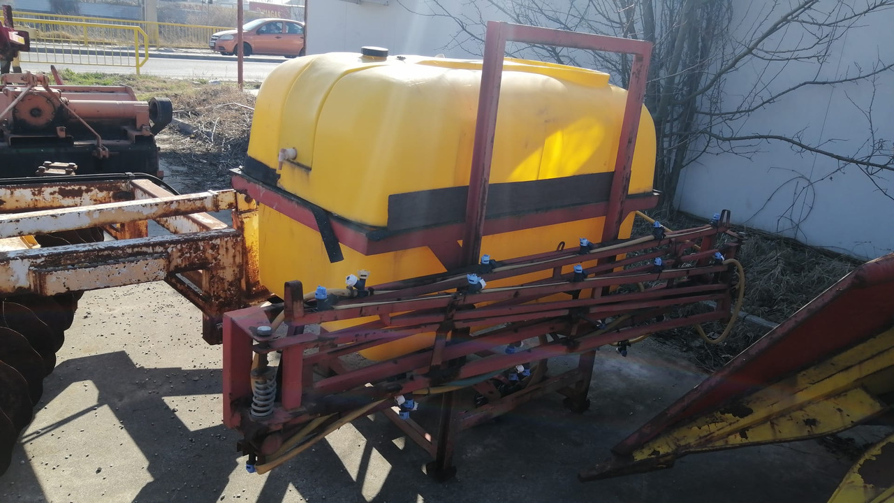 Herbicide Worn /Sprayer 800 l 12m - Prskalica za traktor: slika Herbicide Worn /Sprayer 800 l 12m - Prskalica za traktor Herbicide Worn /Sprayer 800 l 12m - Prskalica za traktor: slika Herbicide Worn /Sprayer 800 l 12m - Prskalica za traktor