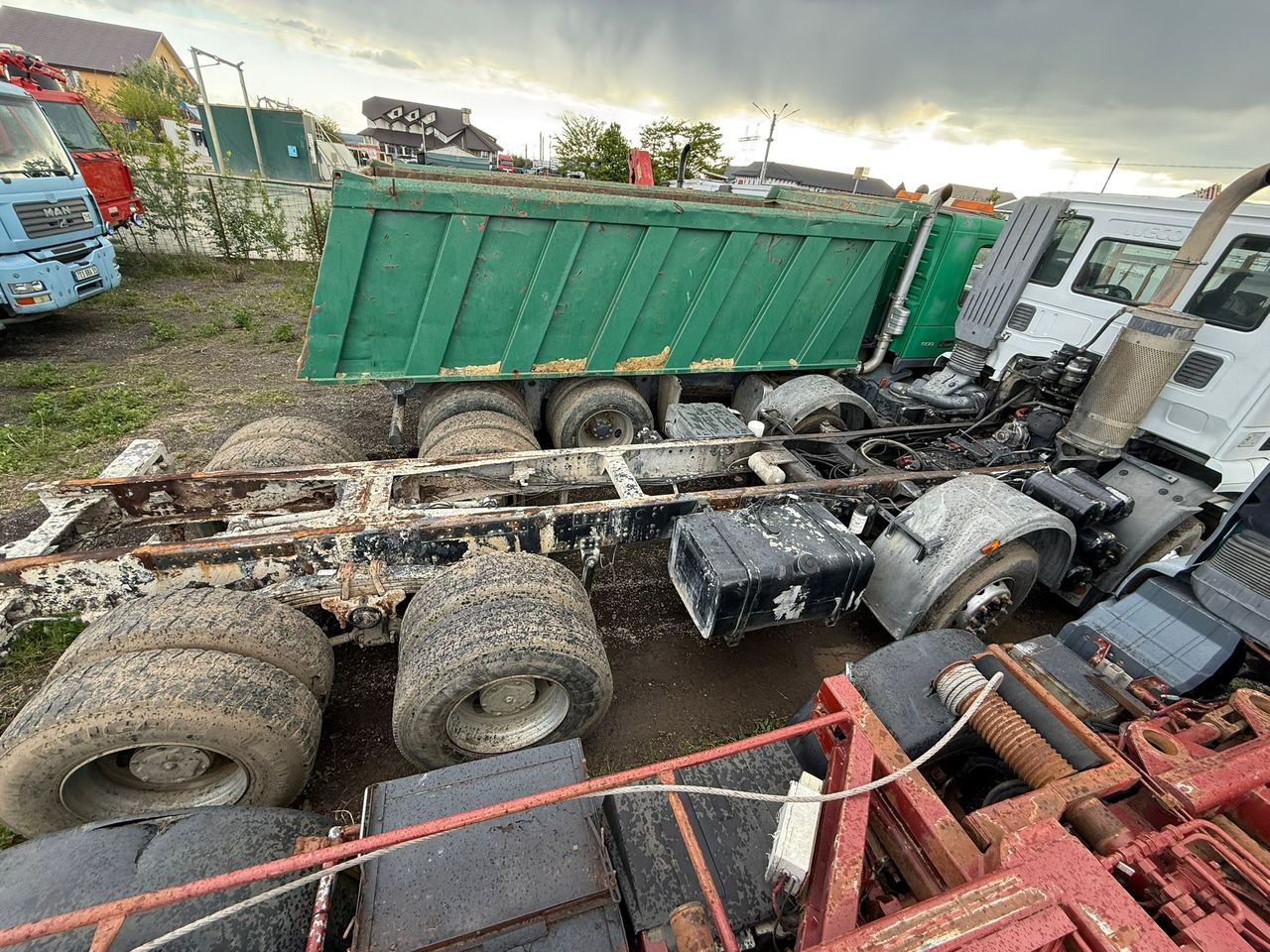 IVECO TRAKKER CHASSIS - Kamion-šasija: slika IVECO TRAKKER CHASSIS - Kamion-šasija IVECO TRAKKER CHASSIS - Kamion-šasija: slika IVECO TRAKKER CHASSIS - Kamion-šasija