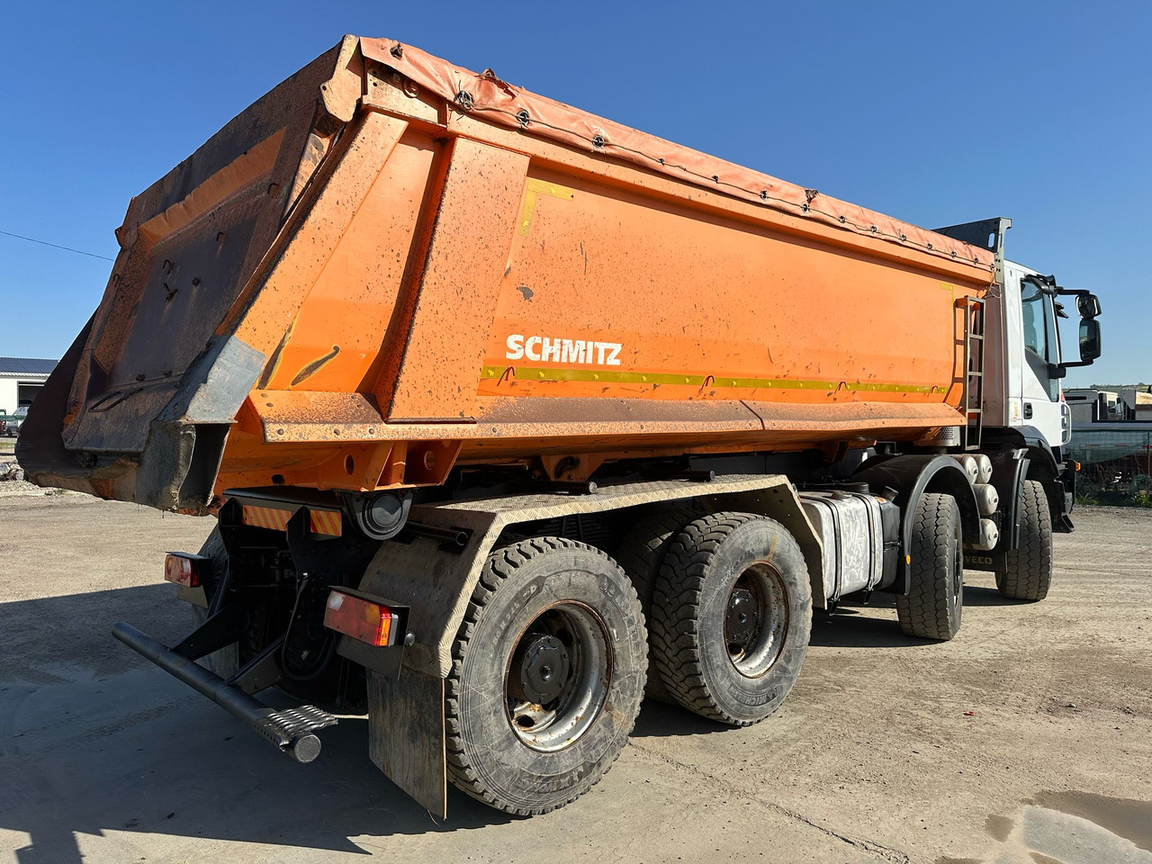 Iveco Trakker Tipper - Kiper: slika Iveco Trakker Tipper - Kiper Iveco Trakker Tipper - Kiper: slika Iveco Trakker Tipper - Kiper