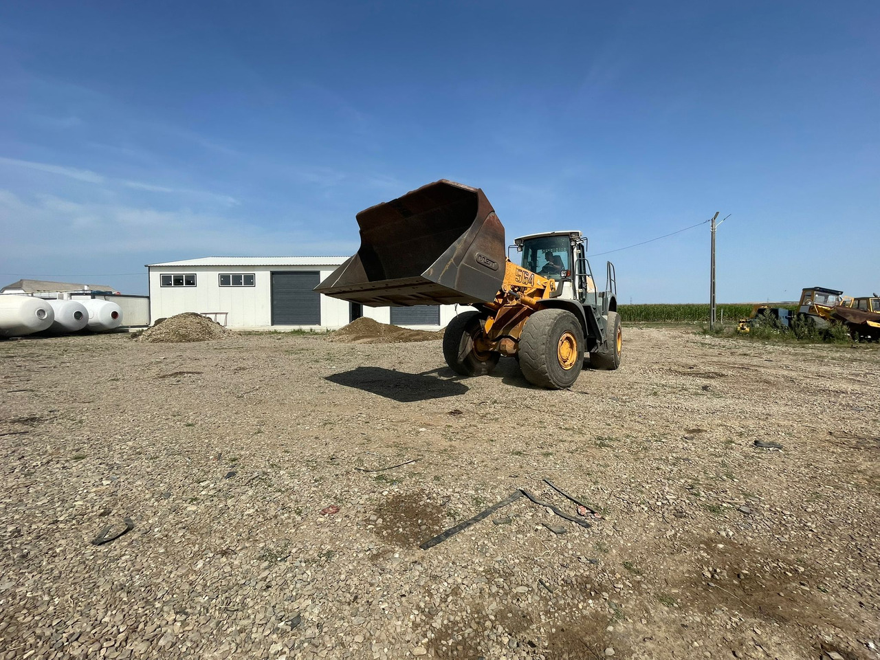 LIEBHERR 564 FRONT LOADER - Utovarivač na kotačima: slika LIEBHERR 564 FRONT LOADER - Utovarivač na kotačima LIEBHERR 564 FRONT LOADER - Utovarivač na kotačima: slika LIEBHERR 564 FRONT LOADER - Utovarivač na kotačima