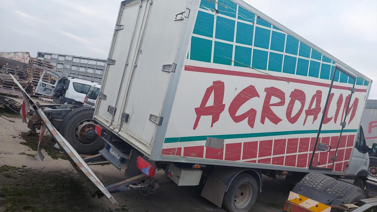 Renault Mascott - Dostavno vozilo hladnjača: slika Renault Mascott - Dostavno vozilo hladnjača Renault Mascott - Dostavno vozilo hladnjača: slika Renault Mascott - Dostavno vozilo hladnjača