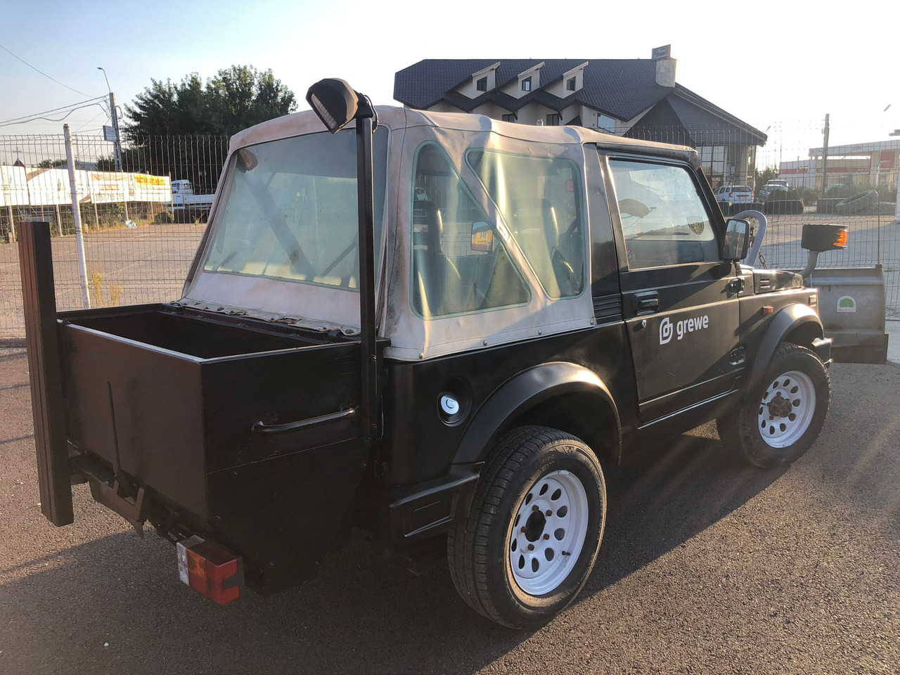 SUZUKI SAMURAI - SUV: slika SUZUKI SAMURAI - SUV SUZUKI SAMURAI - SUV: slika SUZUKI SAMURAI - SUV