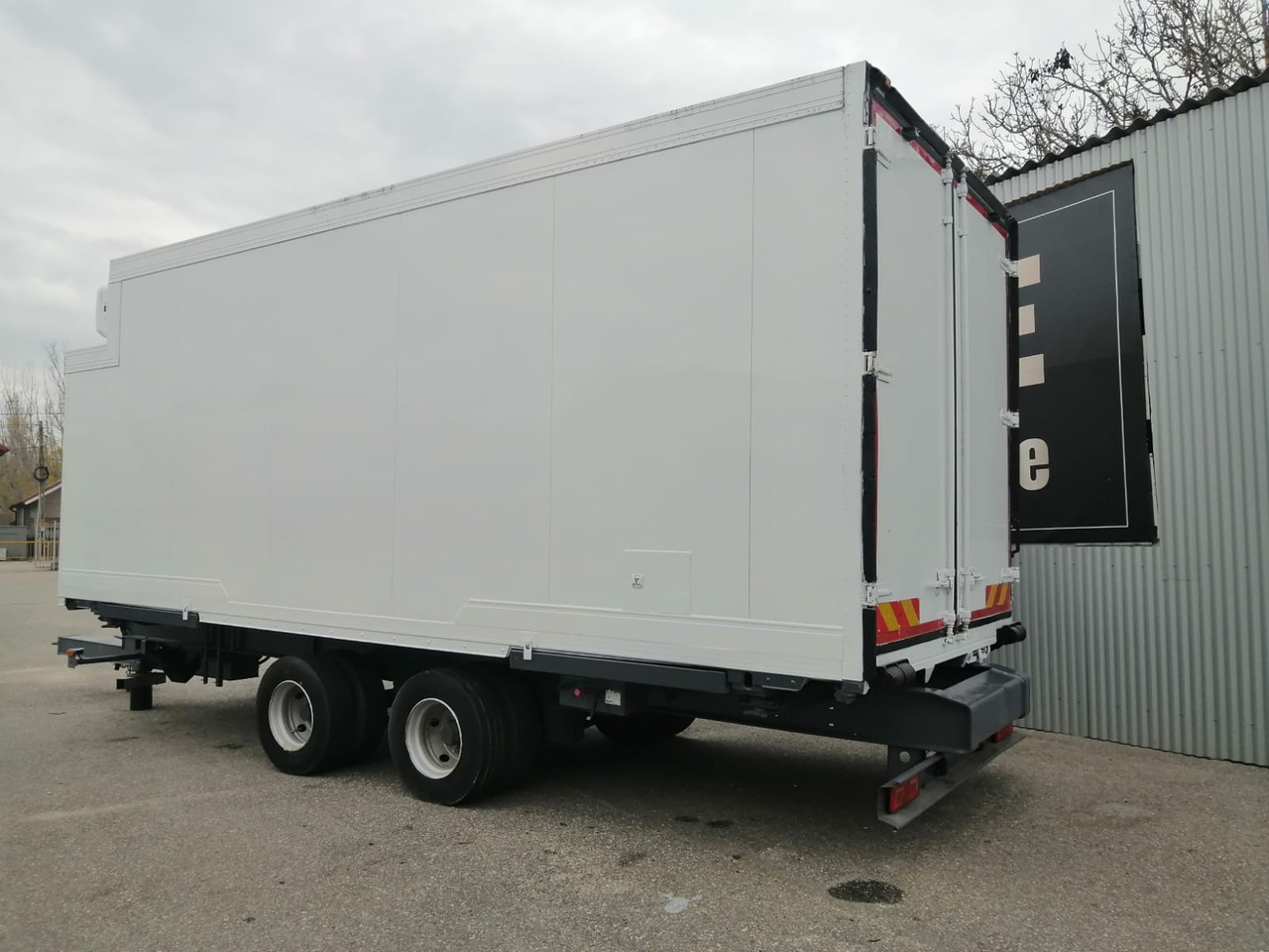 Schmitz Cargobull Container BDF Refrigerated, Meat Lines, Thermo King - Prikolica hladnjača: slika Schmitz Cargobull Container BDF Refrigerated, Meat Lines, Thermo King - Prikolica hladnjača Schmitz Cargobull Container BDF Refrigerated, Meat Lines, Thermo King - Prikolica hladnjača: slika Schmitz Cargobull Container BDF Refrigerated, Meat Lines, Thermo King - Prikolica hladnjača
