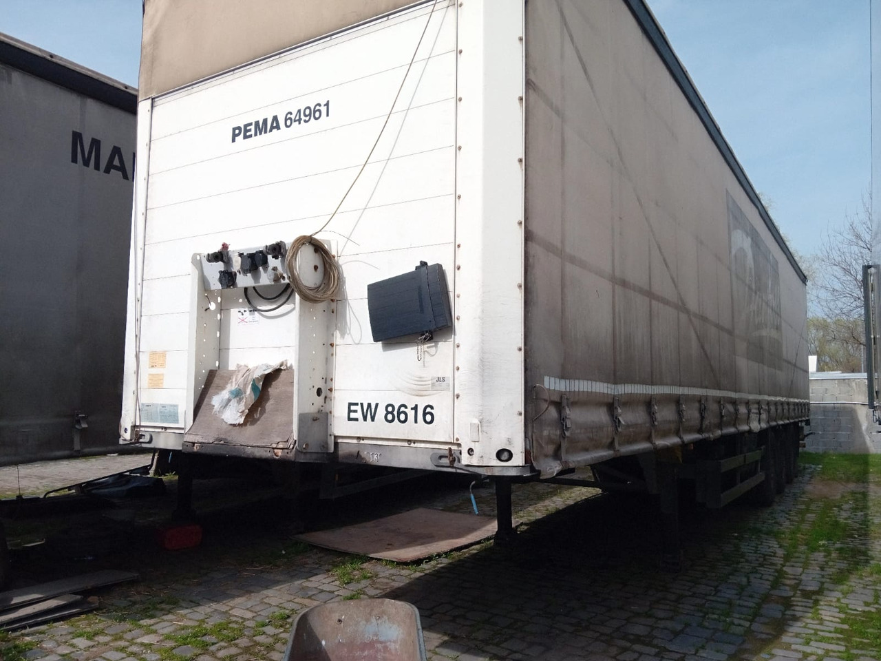 Schmitz S01 Semi-Trailer - Poluprikolica s ceradom: slika Schmitz S01 Semi-Trailer - Poluprikolica s ceradom Schmitz S01 Semi-Trailer - Poluprikolica s ceradom: slika Schmitz S01 Semi-Trailer - Poluprikolica s ceradom