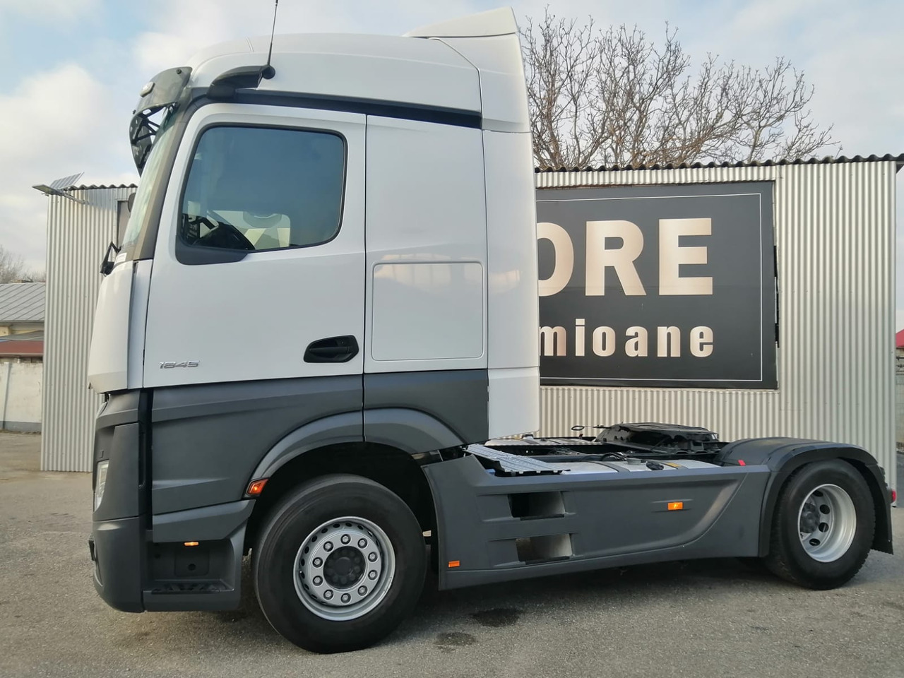 Mercedes-Benz Actros 1845 LS, BIG SPACE, TOP!!! - Tegljač: slika Mercedes-Benz Actros 1845 LS, BIG SPACE, TOP!!! - Tegljač Mercedes-Benz Actros 1845 LS, BIG SPACE, TOP!!! - Tegljač: slika Mercedes-Benz Actros 1845 LS, BIG SPACE, TOP!!! - Tegljač