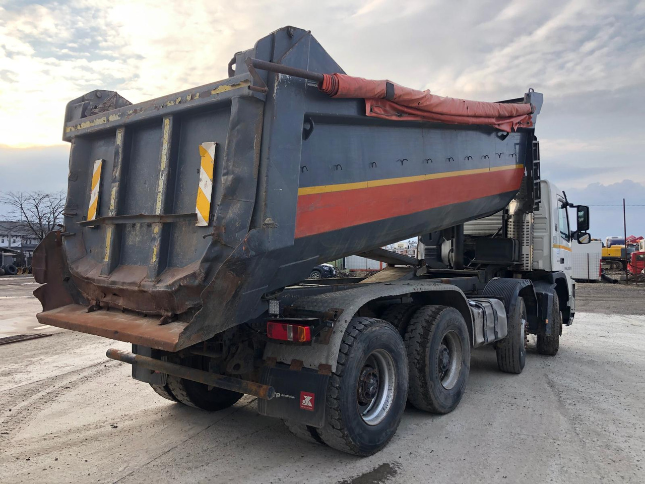 VOLVO FM 420 Tipper - Kiper: slika VOLVO FM 420 Tipper - Kiper VOLVO FM 420 Tipper - Kiper: slika VOLVO FM 420 Tipper - Kiper