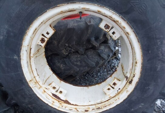 Guma za Traktor 14.9R28 rengas - Valtra: slika Guma za Traktor 14.9R28 rengas - Valtra Guma za Traktor 14.9R28 rengas - Valtra: slika Guma za Traktor 14.9R28 rengas - Valtra