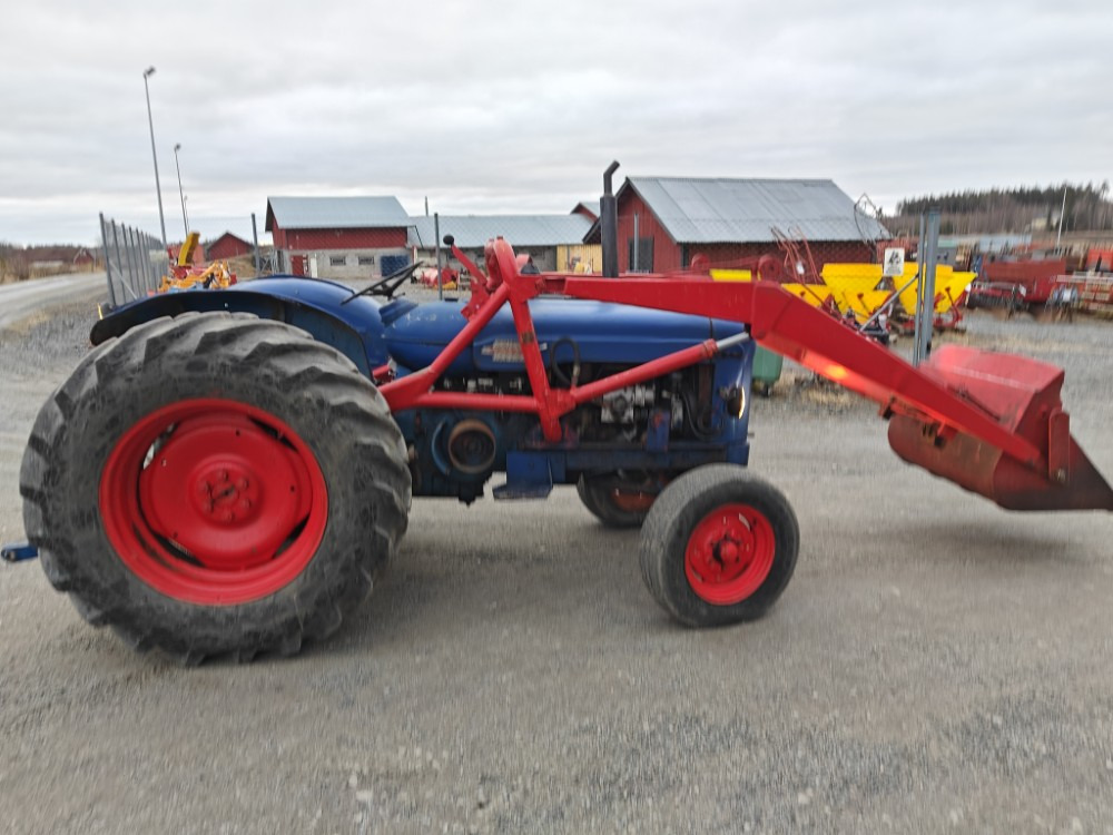 FORDSON Power Major - Traktor: slika FORDSON Power Major - Traktor FORDSON Power Major - Traktor: slika FORDSON Power Major - Traktor