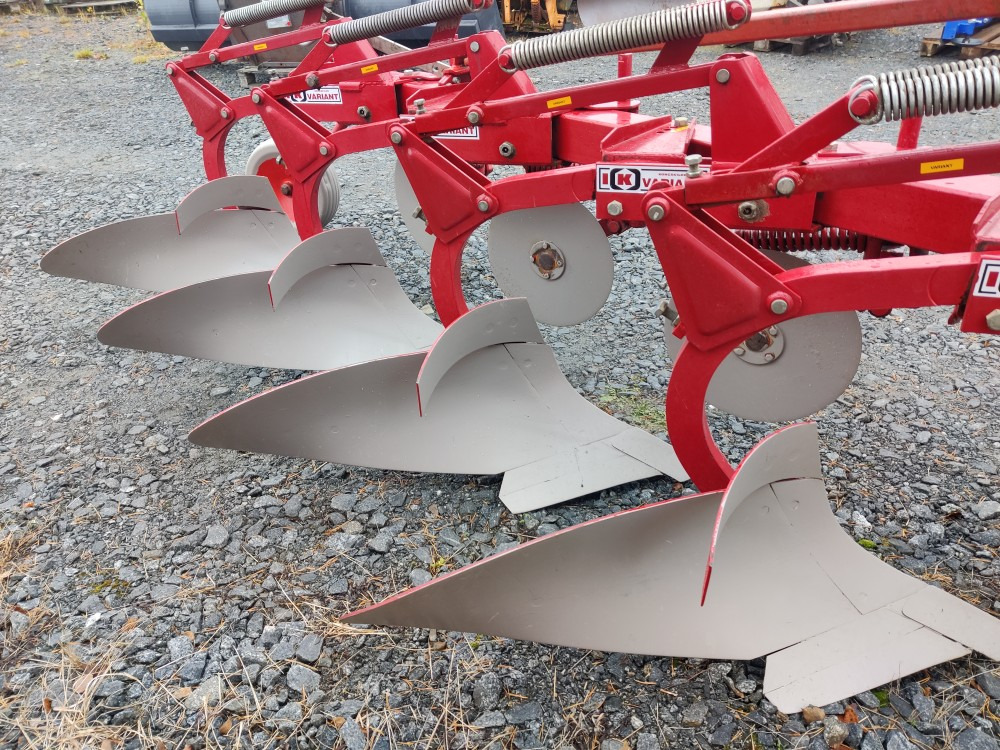 - Plug: slika - Plug - Plug: slika - Plug