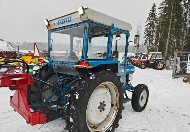 Ford 4110 traktori - Katso video! - Traktor: slika Ford 4110 traktori - Katso video! - Traktor Ford 4110 traktori - Katso video! - Traktor: slika Ford 4110 traktori - Katso video! - Traktor